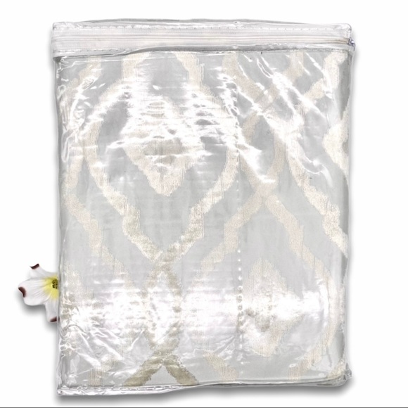 NWT Ivory Trellis Blackout Window Curtain Panels - Picture 7 of 14